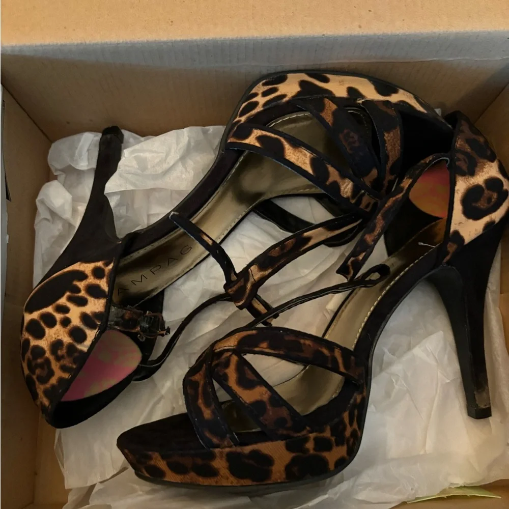 Rampage Heels - Picture 1 of 3